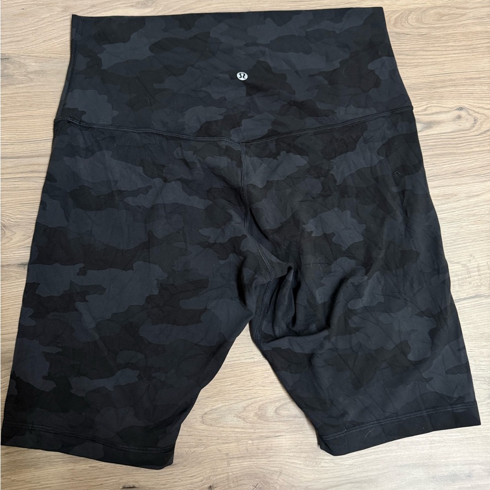 Lululemon Align Super High Rise Short *10"